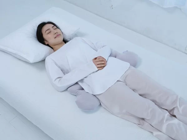 空間貼合的蓬鬆護腰枕 腰部枕 肩膀枕