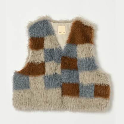 20251101-031E-02 akane 人造毛拼接背心