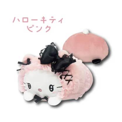 Hello Kitty 趴姿娃娃抱枕（迷你）附蓬鬆小斗篷