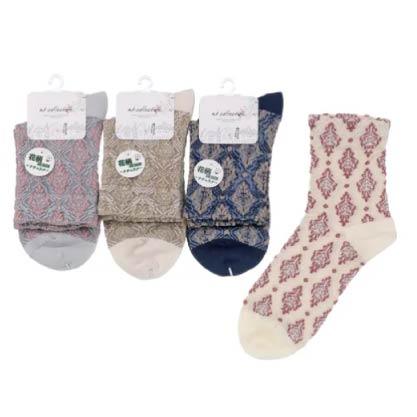 中筒長度浮動花卉全印花襪